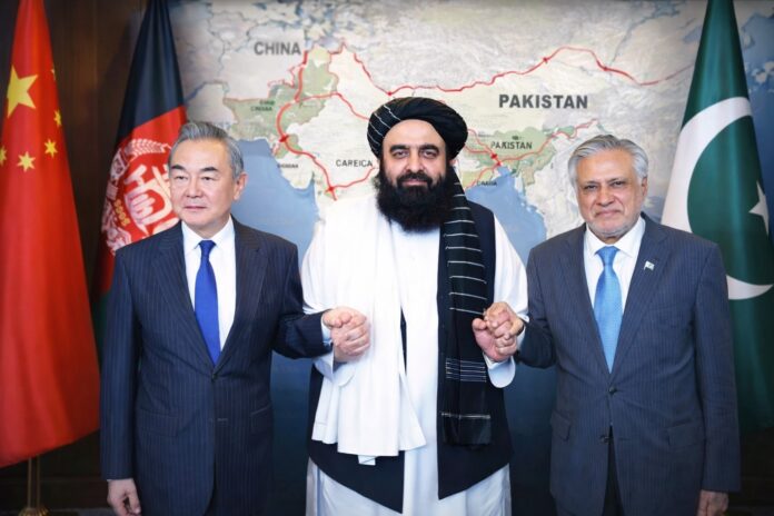 Pakistan, China and Afghanistan representatives during talks on extending CPEC